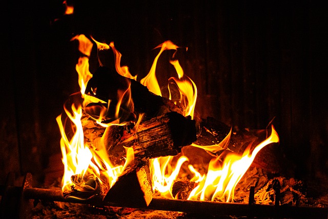 Ogień we wkładzie kominkowym dobranym przez Pana Andrzeja z firmy Kominki Lexus Wrocław